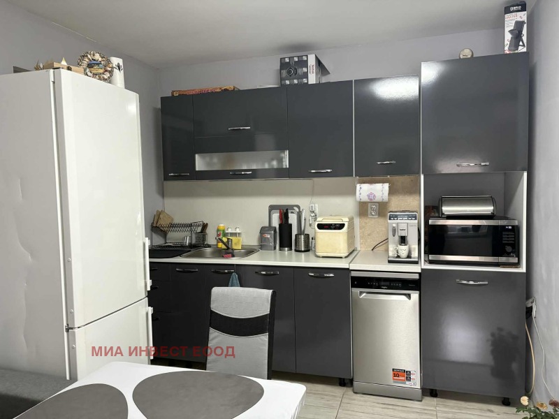 Продава ЕТАЖ ОТ КЪЩА, гр. Враца, Околчица