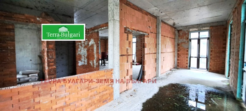 Продава КЪЩА, гр. Перник, Център, снимка 6 - Къщи - 48031695