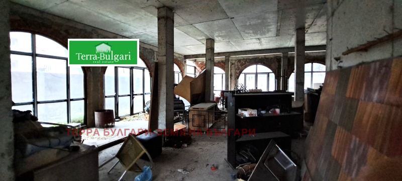 Продава КЪЩА, гр. Перник, Център, снимка 2 - Къщи - 48031695