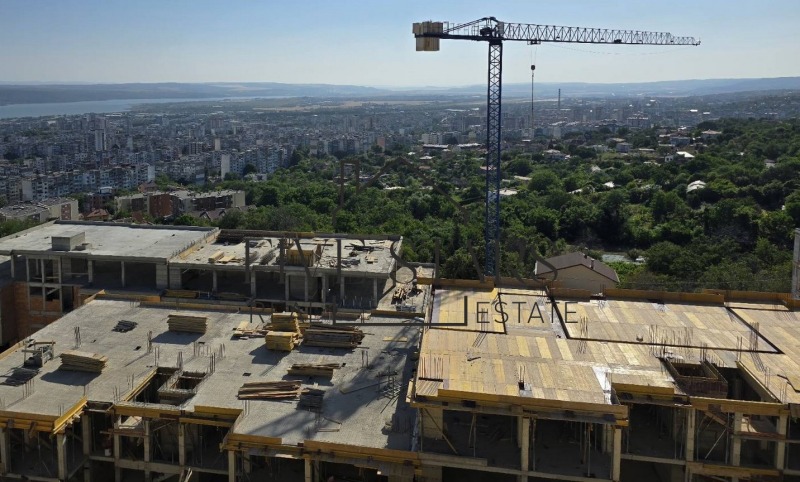 De vânzare  2 dormitoare Varna , m-t Pcielina , 89 mp | 94697386