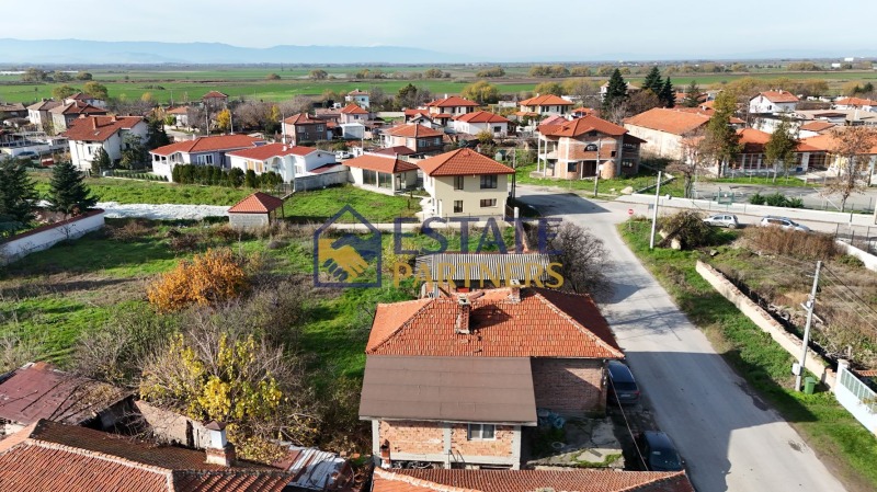 Продава КЪЩА, с. Радиново, област Пловдив, снимка 2 - Къщи - 52655886