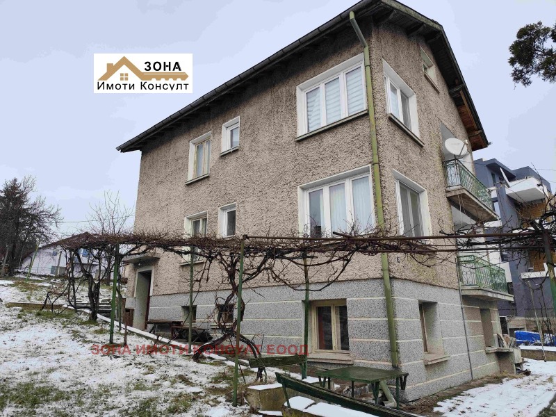 Продава КЪЩА, гр. София, гр. Банкя, снимка 2 - Къщи - 53283981