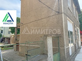 Продава  Етаж от къща, гр. Каспичан