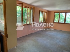 σπίτι Βανκια, Σοφηια 4