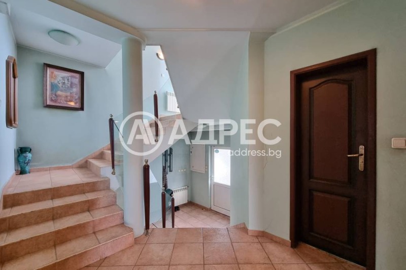 Eladó  Ház Sofia , Nadezsda 1 , 421 négyzetméter | 44933560 - kép [7]