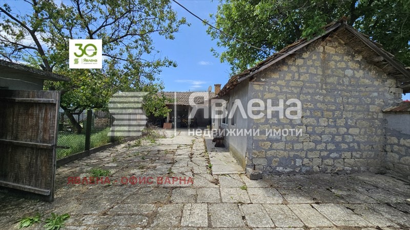 Продава КЪЩА, с. Брестак, област Варна, снимка 9 - Къщи - 54949170