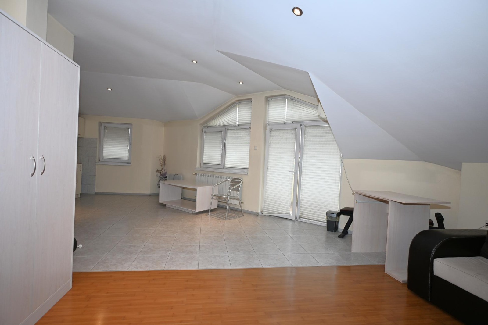 Продава 2-СТАЕН, гр. Перник, Твърди ливади, снимка 6 - Апартаменти - 54267717