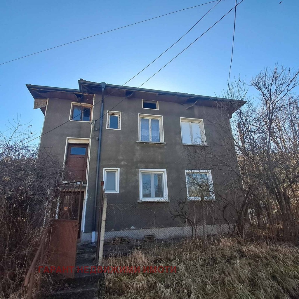 Продава КЪЩА, гр. Дряново, област Габрово, снимка 2 - Къщи - 53938165