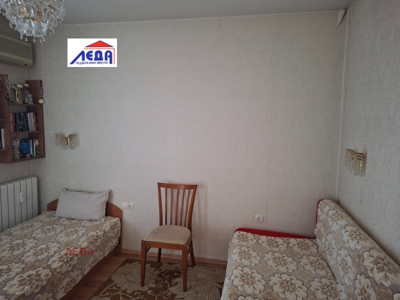 Продава 2-СТАЕН, гр. Плевен, 9-ти квартал, снимка 6 - Апартаменти - 53328086