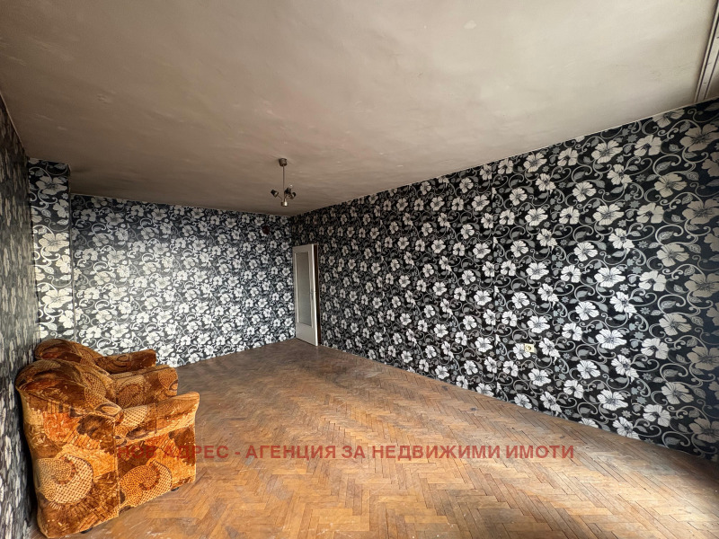 Продава 3-СТАЕН, гр. Търговище, Център, снимка 3 - Апартаменти - 53022234