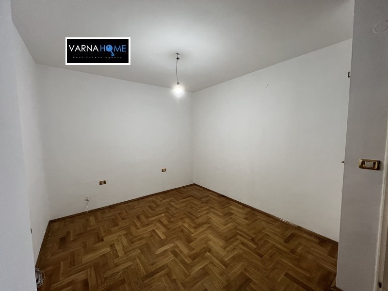 Продава 3-СТАЕН, гр. Варна, Зимно кино Тракия, снимка 2 - Апартаменти - 53196459