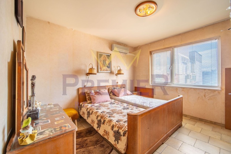 Продава 4-СТАЕН, гр. Варна, Център, снимка 4 - Апартаменти - 53118884