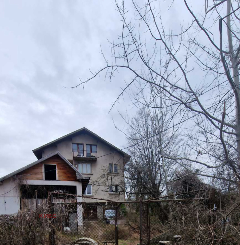 Продава ЕТАЖ ОТ КЪЩА в град София, с. Владая - 90 кв.м / 159 000 € » 310 976.97 лв., КИЕС