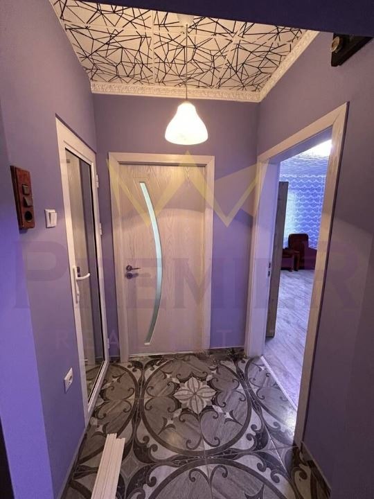 Продава 3-СТАЕН, гр. Бургас, област Бургас, снимка 2 - Апартаменти - 52990415