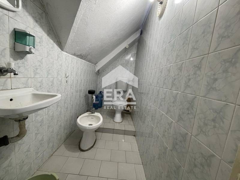 Продава 4-СТАЕН, гр. Варна, Цветен квартал, снимка 6 - Апартаменти - 55091813