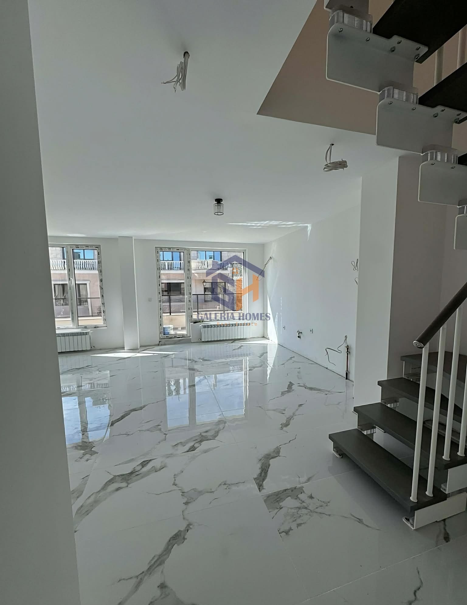 Продава МНОГОСТАЕН, гр. София, Витоша, снимка 2 - Апартаменти - 54120072