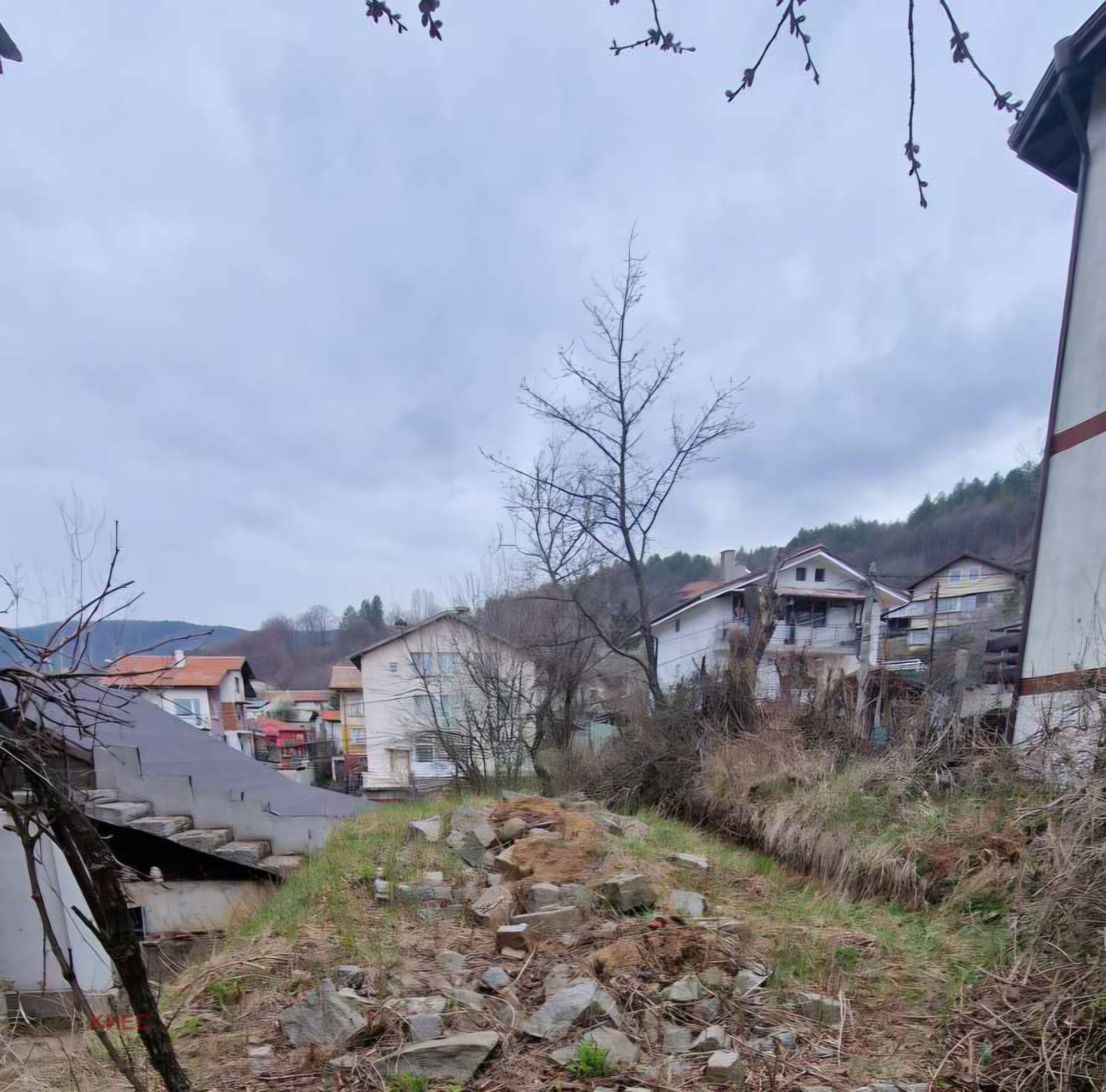Продава ЕТАЖ ОТ КЪЩА, гр. София, с. Владая, снимка 2 - Етаж от къща - 54053435