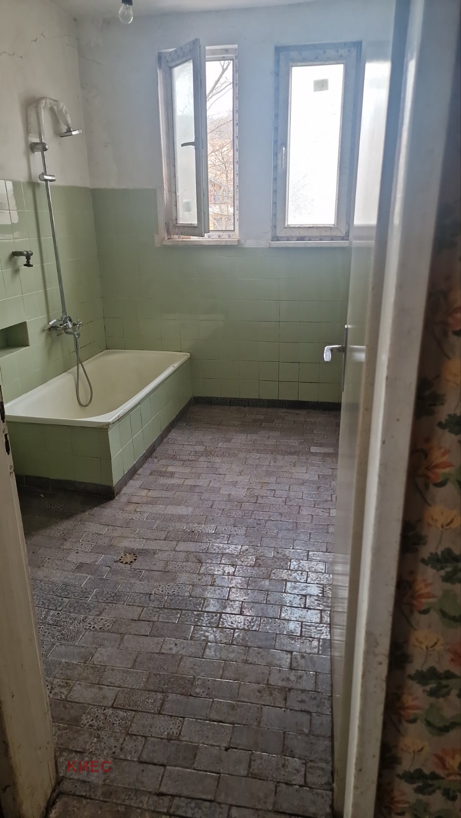 Продава ЕТАЖ ОТ КЪЩА, гр. София, с. Владая, снимка 9 - Етаж от къща - 54053435