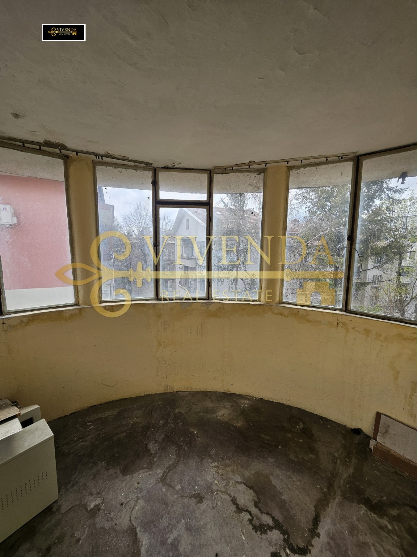 Продава ЕТАЖ ОТ КЪЩА, гр. Плевен, Идеален център, снимка 9 - Етаж от къща - 54253067