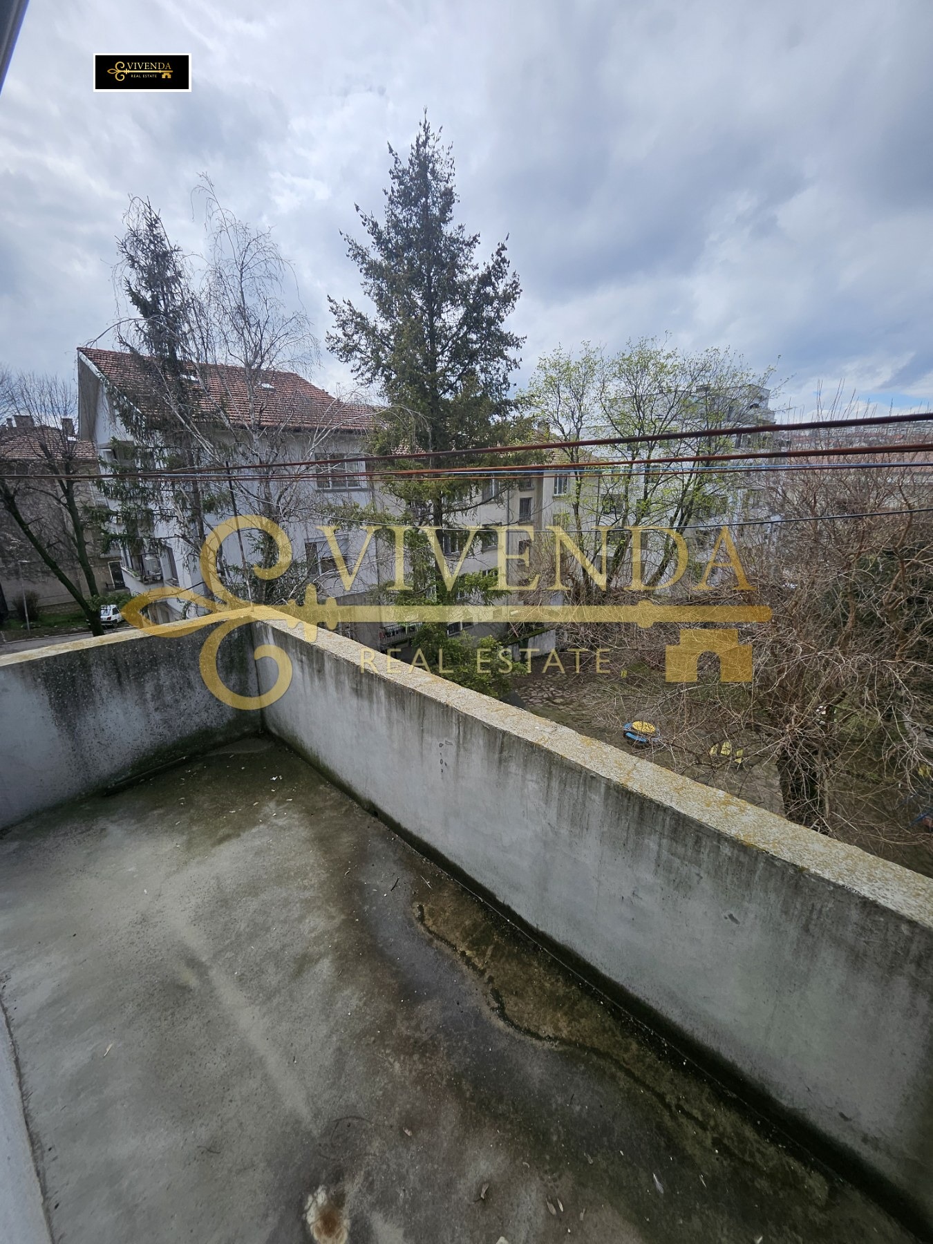 Продава ЕТАЖ ОТ КЪЩА, гр. Плевен, Идеален център, снимка 8 - Етаж от къща - 54253067