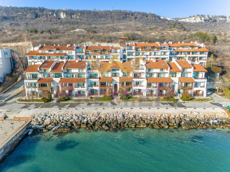 Продава 2-СТАЕН, гр. Балчик, област Добрич, снимка 2 - Апартаменти - 53267179