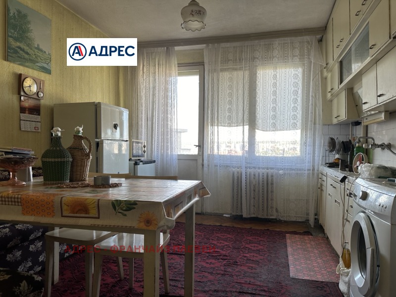 Te koop  2 slaapkamers Pleven , 9-ti kvartal , 93 m² | 75165426 - afbeelding [2]