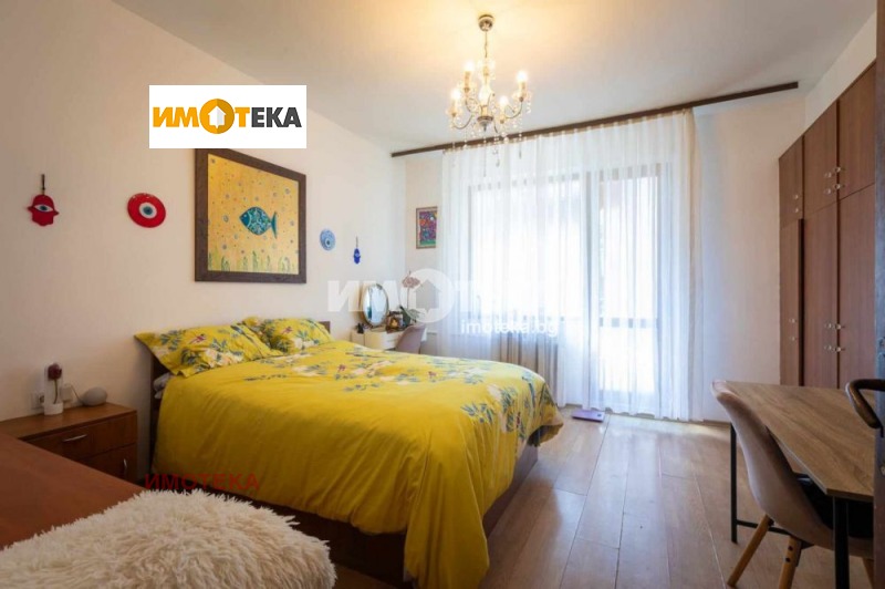 De vânzare  2 dormitoare Sofia , Țentâr , 79 mp | 37763159 - imagine [5]