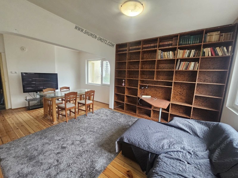 Продава ЕТАЖ ОТ КЪЩА, гр. Шумен, Център, снимка 4 - Етаж от къща - 53001476