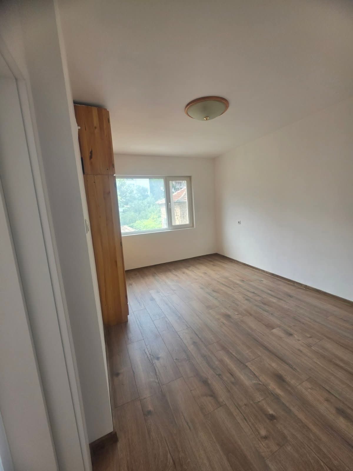 Продава ЕТАЖ ОТ КЪЩА, гр. Шумен, Център, снимка 4 - Етаж от къща - 54419798
