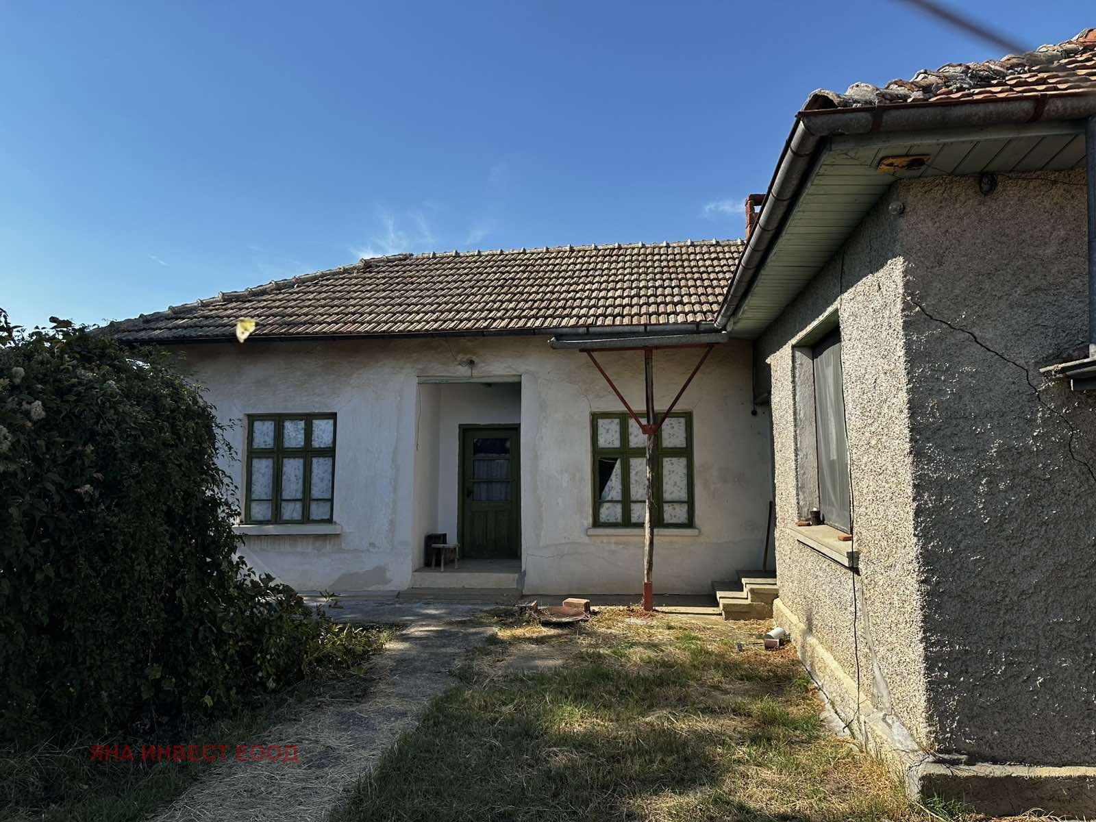 Продава КЪЩА, с. Ресен, област Велико Търново