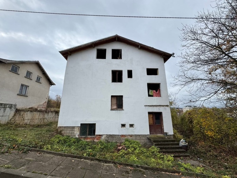 Продава КЪЩА в област Монтана, гр. Вършец - 91 кв.м / 127 822.97 € » 250 000 лв., ИМОТИ МОНТИ