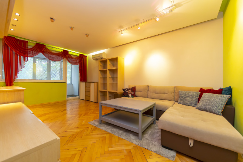 À vendre  1 chambre Sofia , Iztok , 60 m² | 39605702