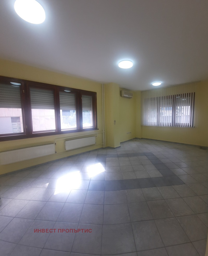 Te koop  Kantoor Sofia , Lozenets , 55 m² | 51208675