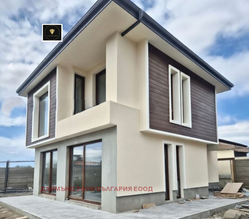 Продава КЪЩА в област Пловдив, с. Скутаре - 210 кв.м / 359 500 € » 703 120.89 лв., ДАЙМЪНД ХОУМ БЪЛГАРИЯ ЕООД