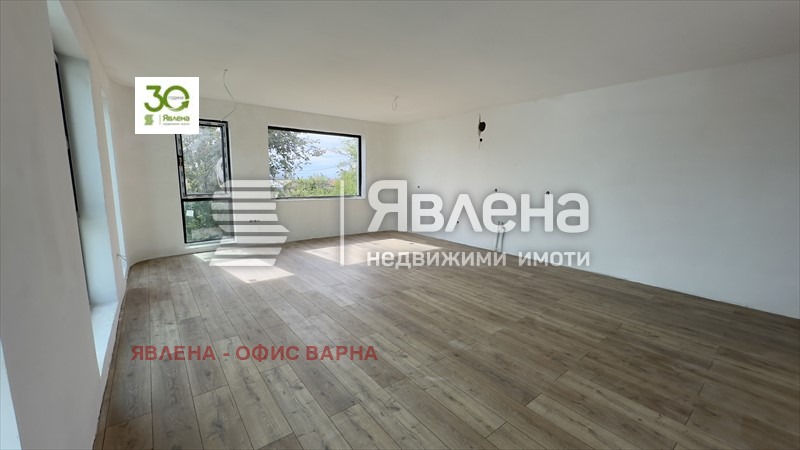 Продава 3-СТАЕН, гр. Варна, м-т Долна Трака, снимка 1 - Aпартаменти - 47427997