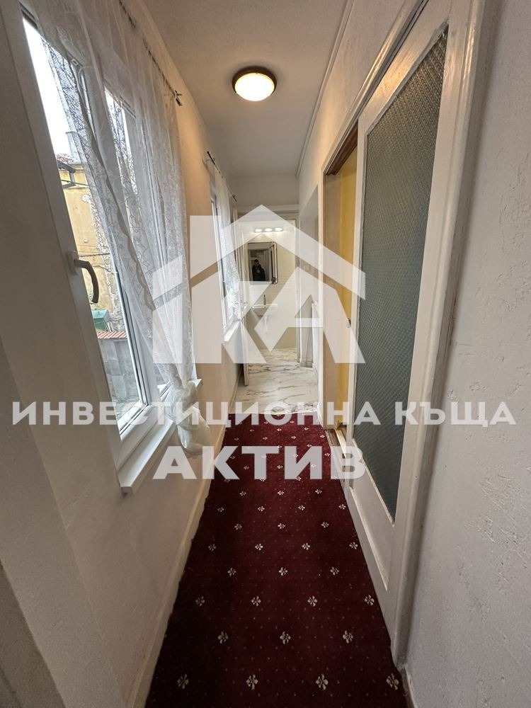 Продава ЕТАЖ ОТ КЪЩА, гр. Пловдив, Център, снимка 8 - Етаж от къща - 48691846