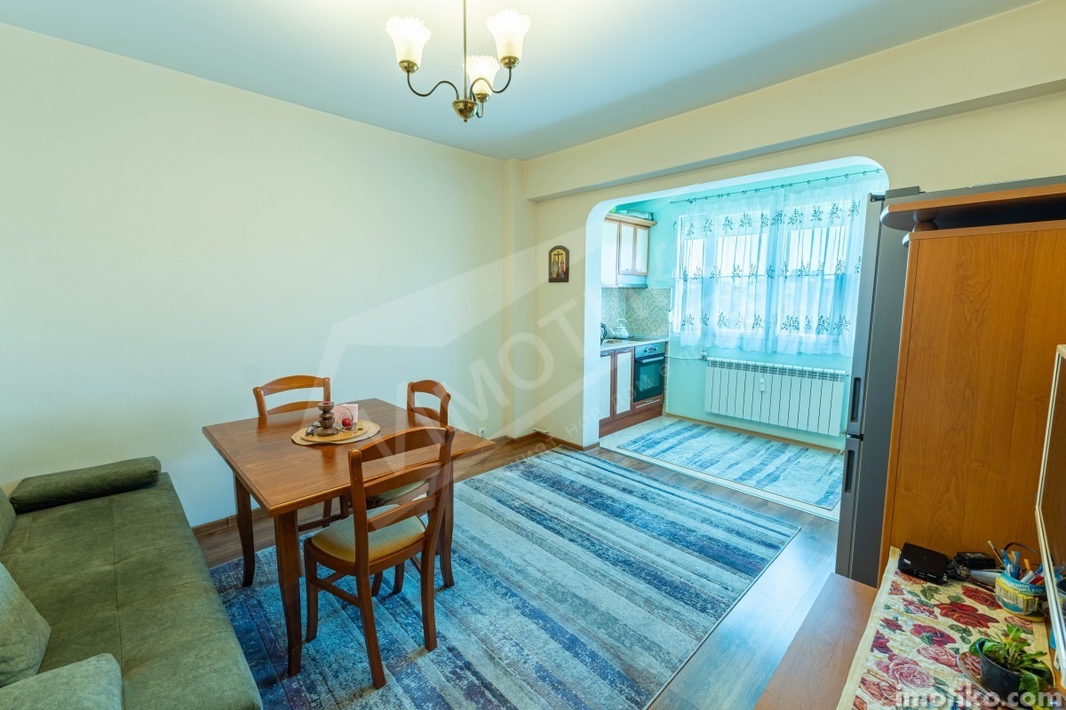 Продава 2-СТАЕН, гр. София, Дружба 1