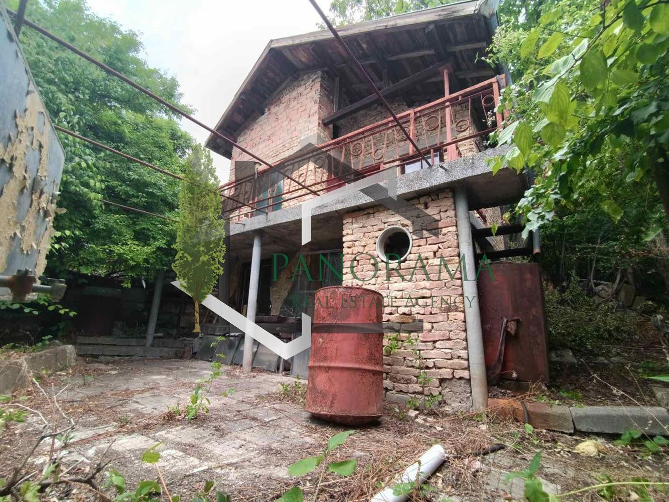 Продава ВИЛА, гр. Шумен, м-т Под Манастира