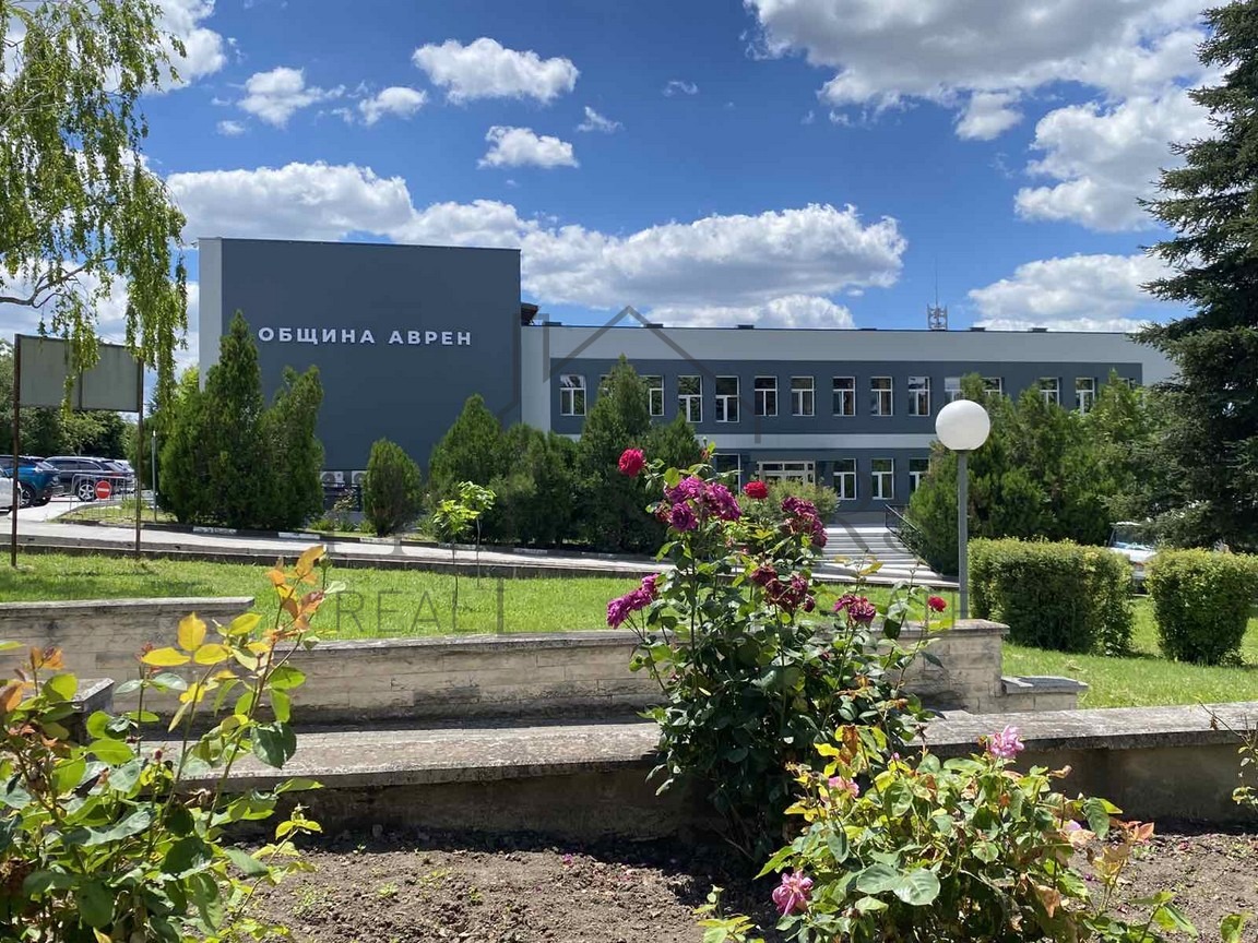 Продава ПАРЦЕЛ, с. Аврен, област Варна