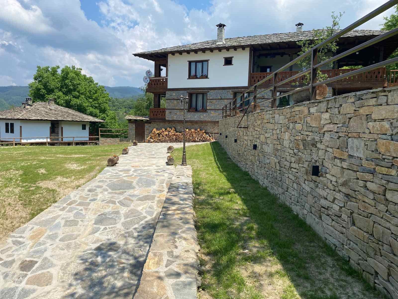 Продава БИЗНЕС ИМОТ, с. Ковачевица, област Благоевград, снимка 2 - Други - 47434702