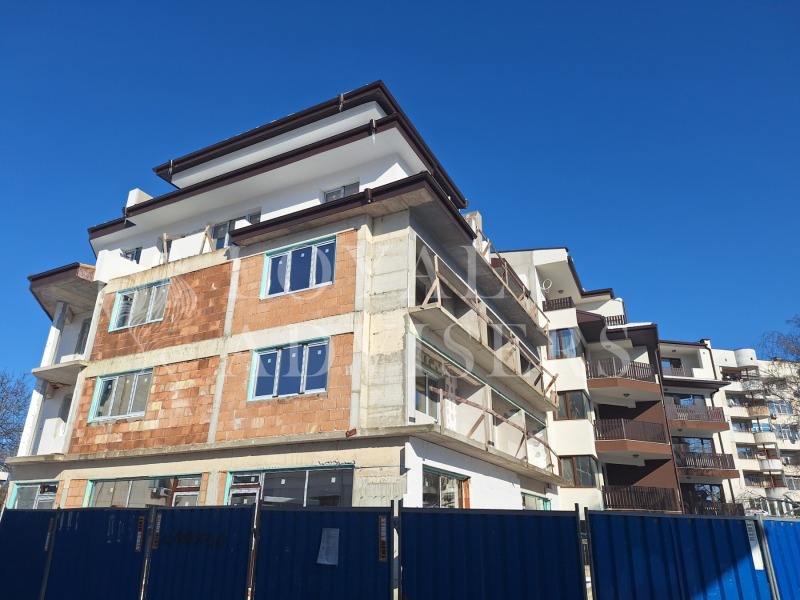 Продава 3-СТАЕН, гр. Добрич, Център, снимка 2 - Апартаменти - 53147832