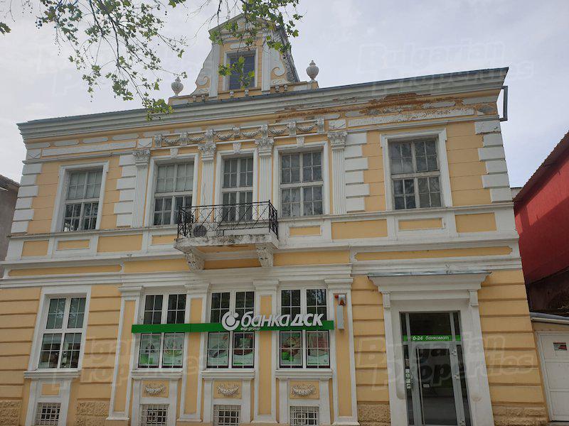 Продава  Офис област Велико Търново , гр. Свищов , 321 кв.м | 51842366 - изображение [3]