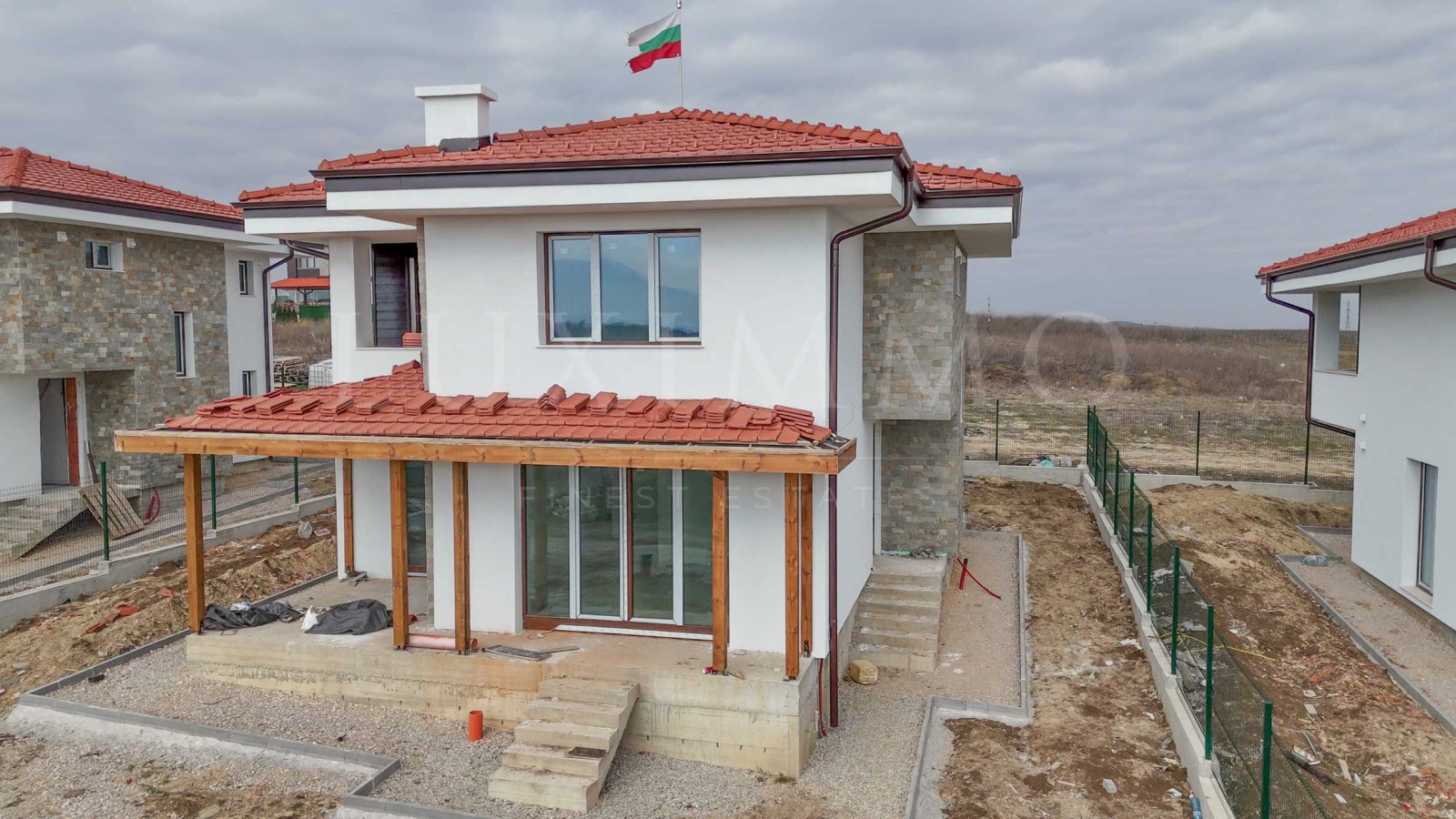 Продава КЪЩА, с. Гурмазово, област София област, снимка 2 - Къщи - 51602754