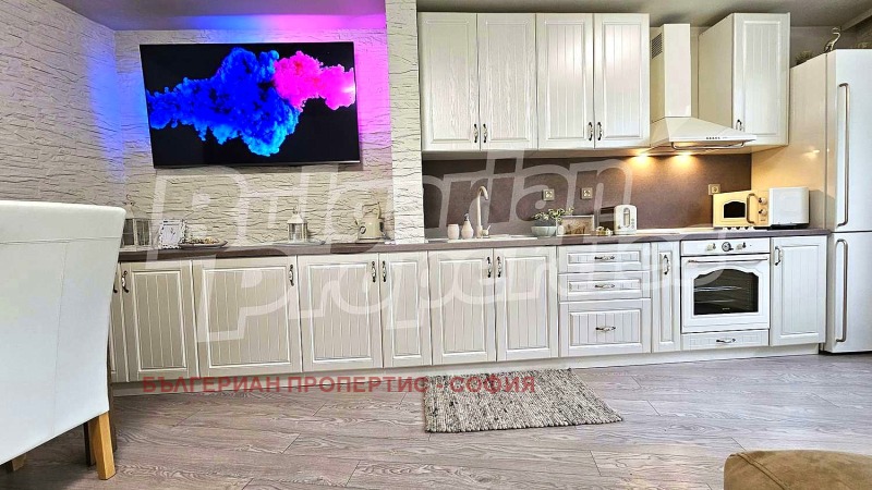 Продава 2-СТАЕН, град София, Изток • 285000 € / 557411.55 лв. • 90521928 1