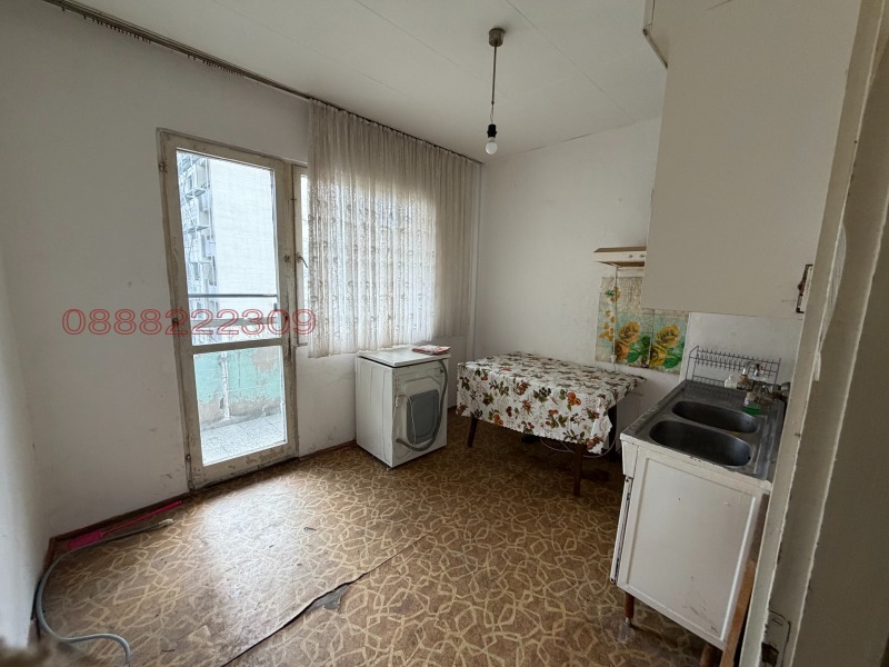 Продава 2-СТАЕН, гр. Пазарджик, Моста на Лютата, снимка 4 - Апартаменти - 53142257