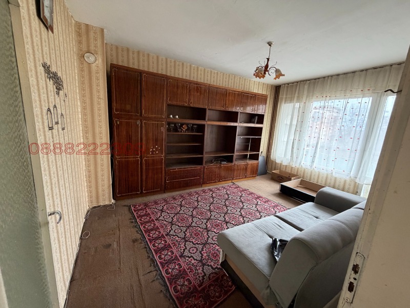 Продава 2-СТАЕН, гр. Пазарджик, Моста на Лютата