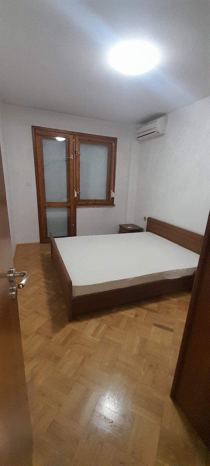 Продава  3-стаен град Плевен , Широк център , 100 кв.м | 36016929