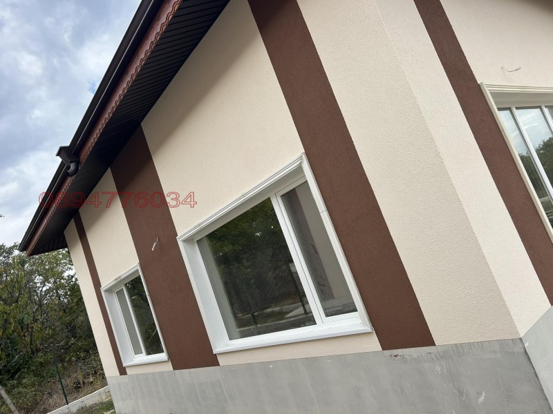 Продава КЪЩА, с. Приселци, област Варна, снимка 9 - Къщи - 52785804