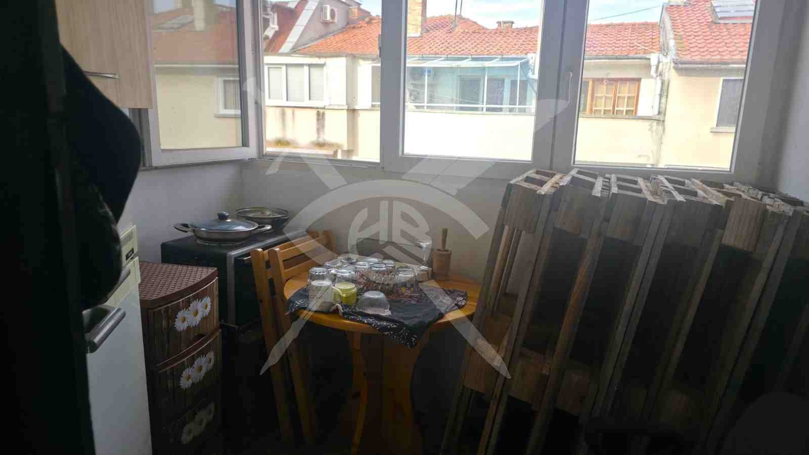 Продава 1-СТАЕН, гр. Бургас, Възраждане, снимка 2 - Апартаменти - 54647459