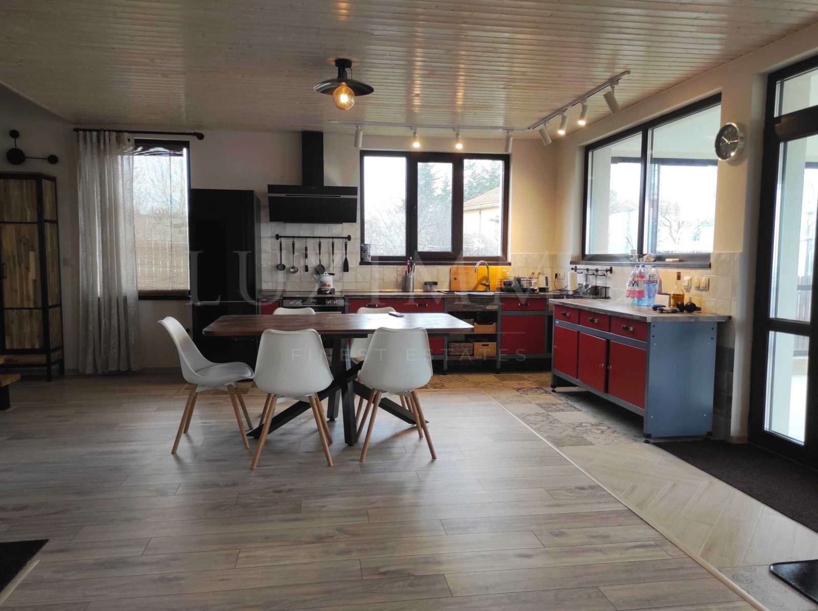 Продава КЪЩА, с. Александрово, област Бургас, снимка 3 - Къщи - 54194000